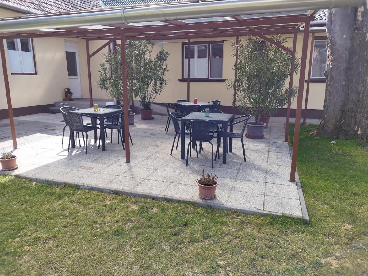 Tartos Szegfu Vendeghaz, Maganszallas Tazlar Luaran gambar