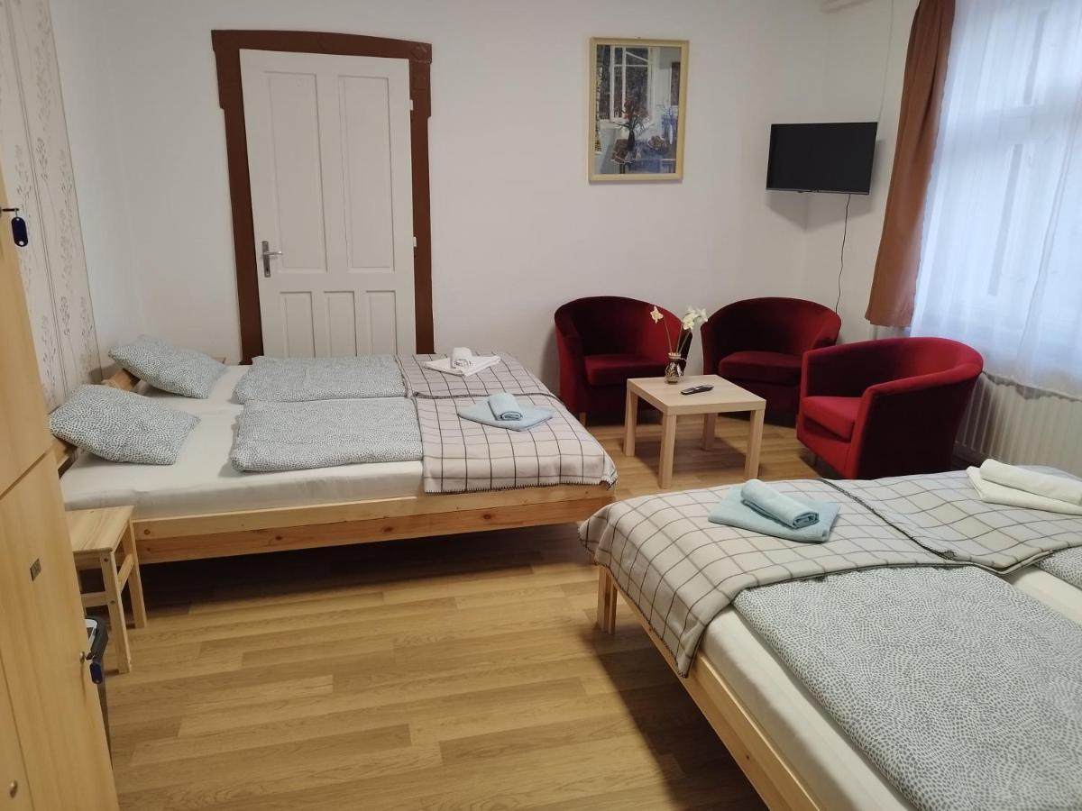 Tartos Szegfu Vendeghaz, Maganszallas Tazlar Luaran gambar