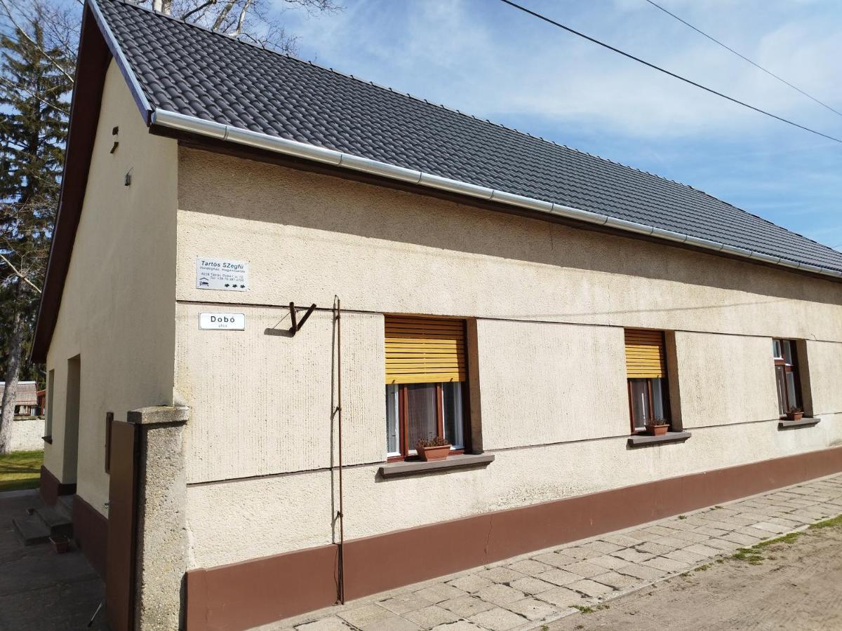 Tartos Szegfu Vendeghaz, Maganszallas Tazlar Luaran gambar