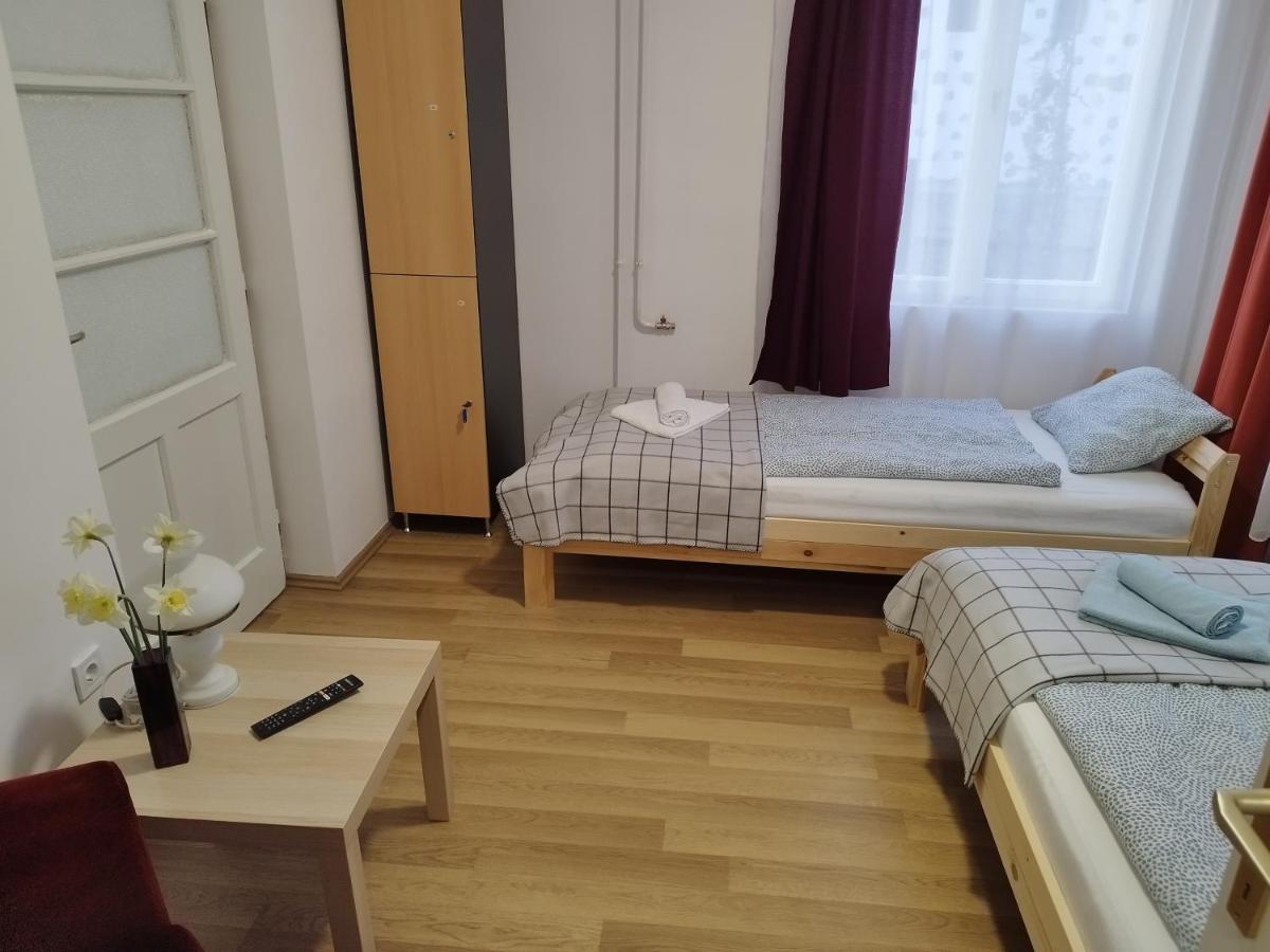 Tartos Szegfu Vendeghaz, Maganszallas Tazlar Luaran gambar