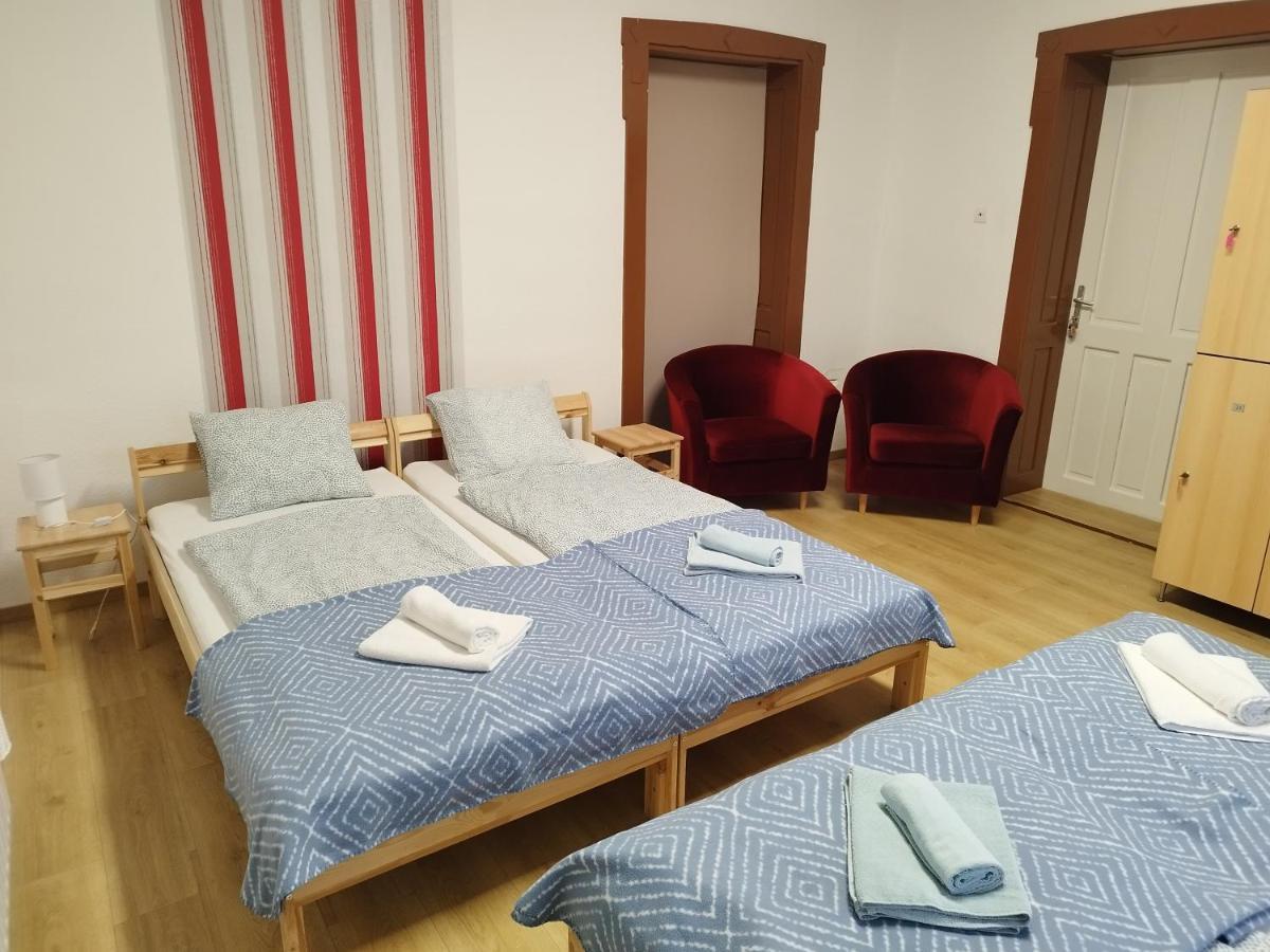 Tartos Szegfu Vendeghaz, Maganszallas Tazlar Luaran gambar