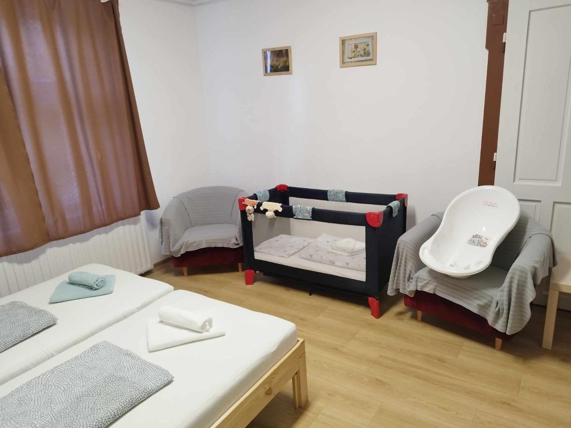 Tartos Szegfu Vendeghaz, Maganszallas Tazlar Luaran gambar